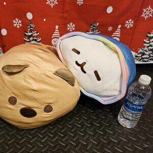 Hyena and Seal Plushy Set